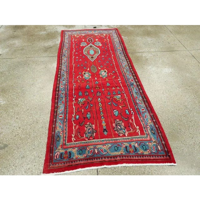 Mid 20th Century Vintage Persian Mahal Rug – Size: 3' 2" X 7'6" For Sale - Image 5 of 10