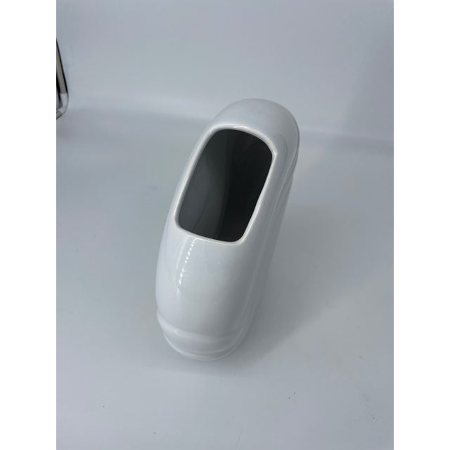 Mid-Century Modern Haeger Postmodern Circular White Vase For Sale - Image 3 of 8