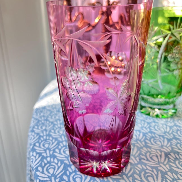 Green 1960s Set of 6 multicolor cut to clear highball glasses attributed to Val St Lambert // cut crystal // midcentury glassware // elegant barware For Sale - Image 8 of 10