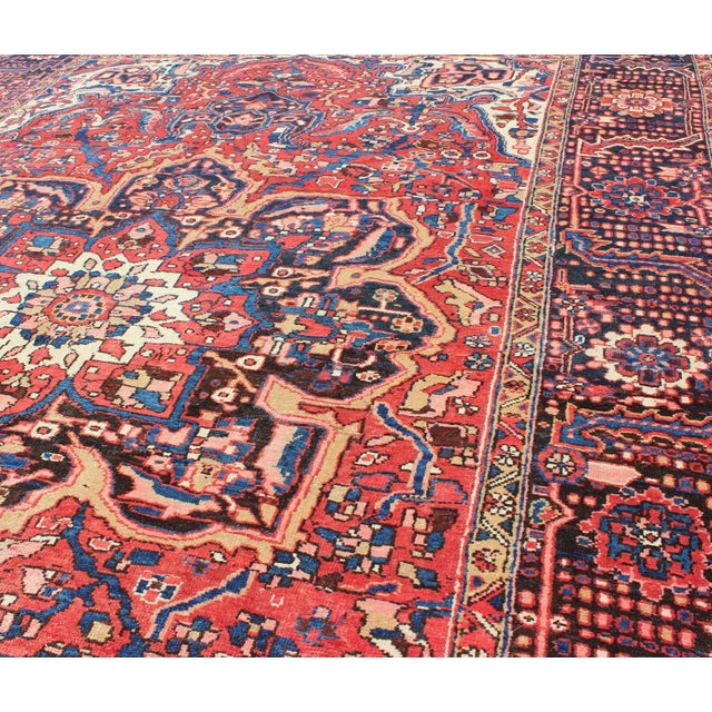 Red 1950s Semi-Vintage Heriz Rug- 9′6″ × 13′3″ For Sale - Image 8 of 13
