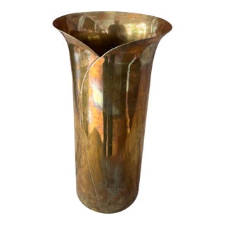 Vintage Brass Fluted Vase 9"x5" India Handmade Decorative Accent For Sale