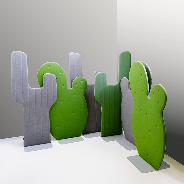 6 different cacti available - see our photos (4/6) Measures : 100x30cm H:150cm Materials : Recycled felt - metal Sas...