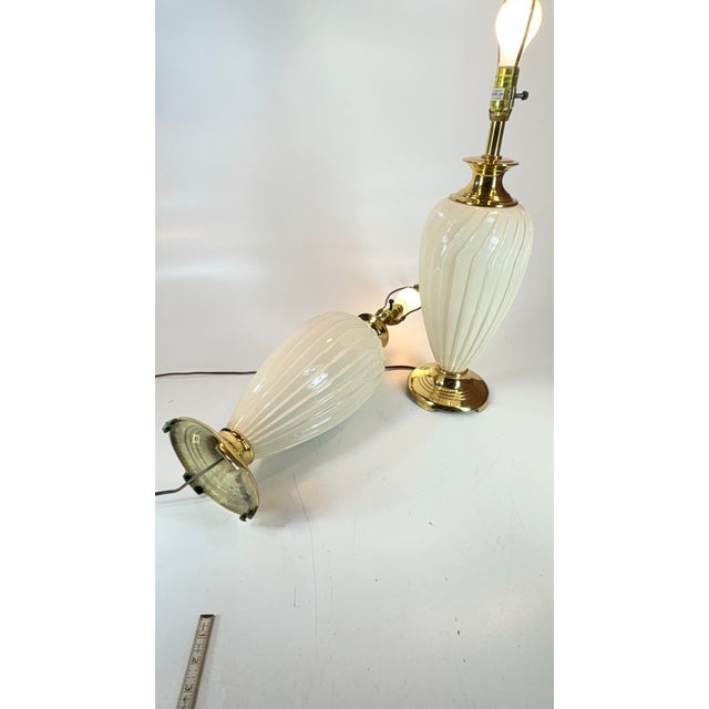 Contemporary 1990's Postmodern Beige Reticulated Ceramic Lamps Brass Sunset Lamp Co. Richards Mfg. - a Pair For Sale - Image 3 of 12