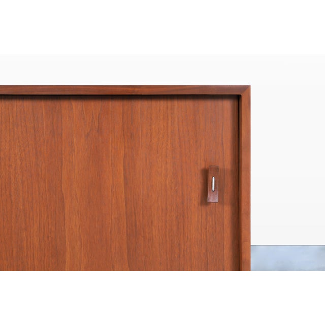 Wood 1950s Glenn of California Walnut Sideboard by Stanley Young For Sale - Image 7 of 11