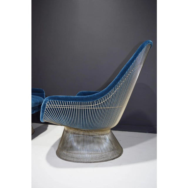 Rediscover mid-century modern luxury with this pair of Warren Platner's iconic Easy Chairs for Knoll, meticulously...