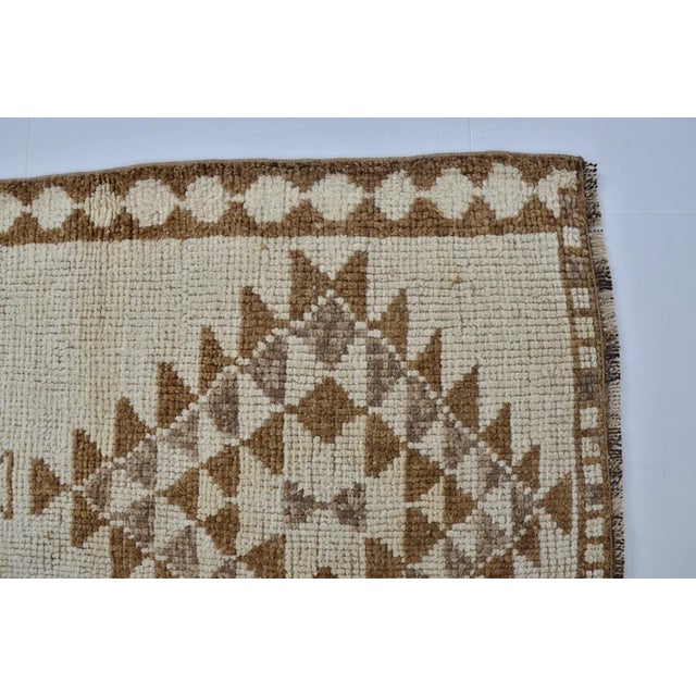 Vintage Turkish Rug, Japandi Style Neutral Geometric Runner For Sale - Image 4 of 10
