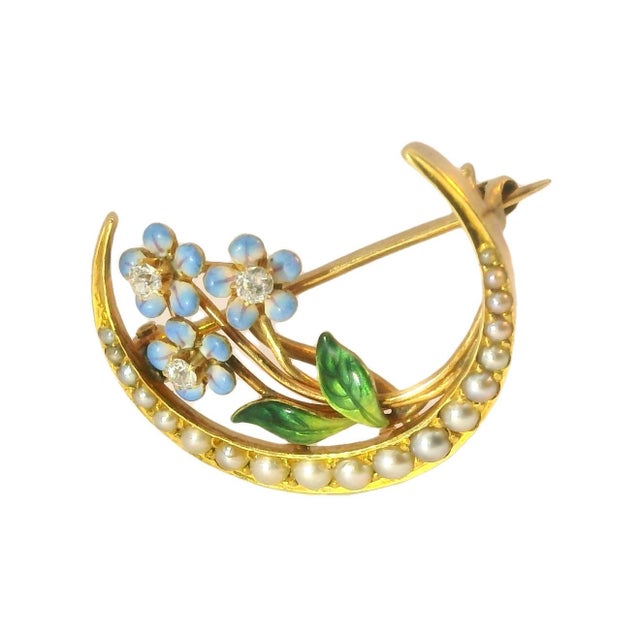 Victorian Mid 20th Century 14k Yellow Gold Moon Seed Pearl Enamel Diamond Victorian Estate Brooch Pin For Sale - Image 3 of 4