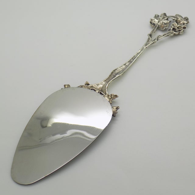 Metal Vintage Italian Silver 800 Cake Server with Grape Design by Conti Marco, Arezzo, 1970s For Sale - Image 7 of 13