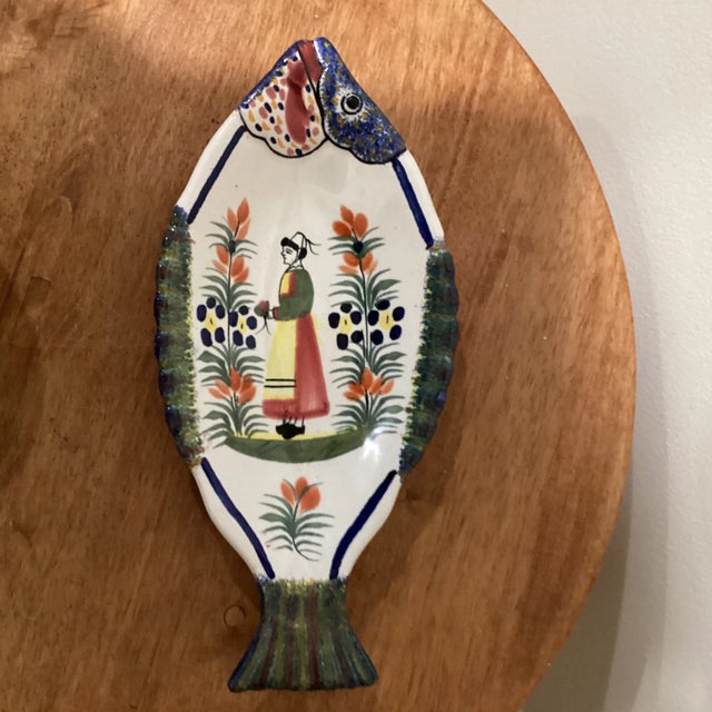 1950s Vintage Henriot Quimper Fish Dish # 540 & Soup Bowl With Handles #178 France- 2 Pieces For Sale - Image 5 of 13