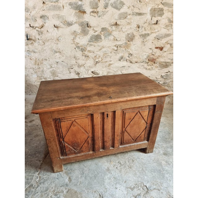 French Louis XIII Chest in Oak and Cherrywood with Iron Hinges, 17th Century For Sale - Image 15 of 18