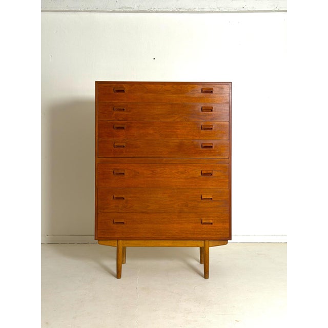 Model 135 Tallboy by Børge Mogensen for Søborg Møbelfabrik, 1950s For Sale - Image 3 of 12