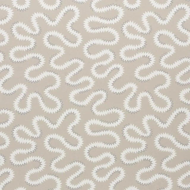 Sample - Schumacher Zoelie Wallpaper in Natural For Sale