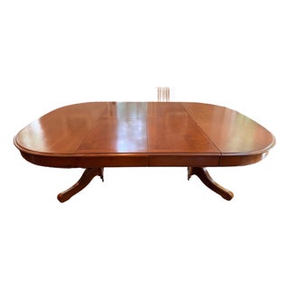 Grange Expanding Oval Pedestal Dining Table For Sale