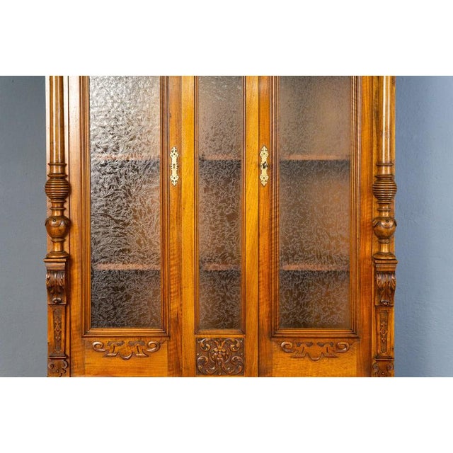 Decorative Gründerzeit Bookcase in Walnut and Oak, 1800s For Sale - Image 12 of 18