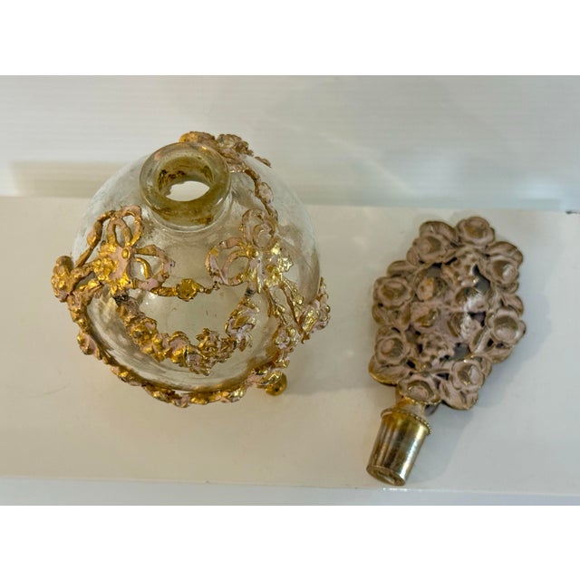 Vintage French Style Ormolu Glass Perfume Bottle With Floral Filigree Stopper Hollywood Regency For Sale In Phoenix - Image 6 of 12
