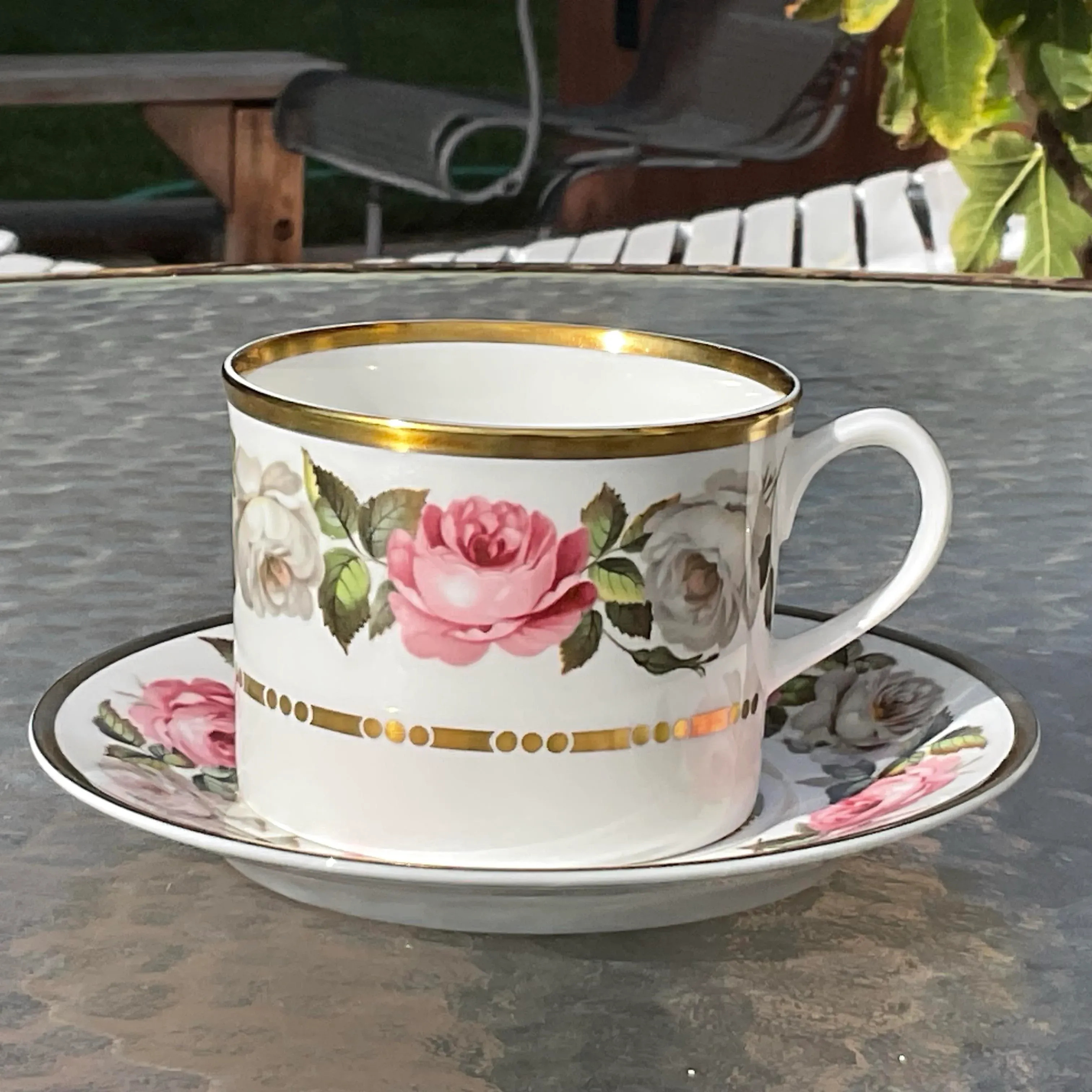 1960s-royal-worcester-tea-cup-