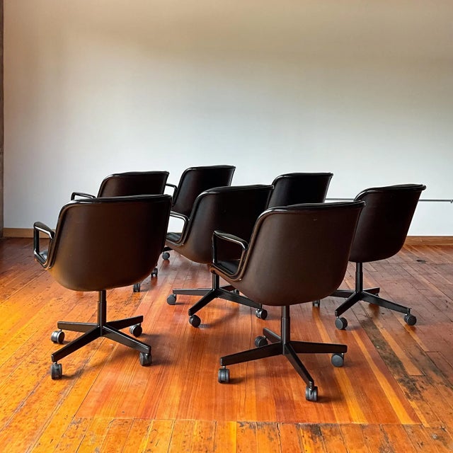 Mid-Century Modern Charles Pollock Executive Chair (1963) Black Leather Set of 8 For Sale - Image 3 of 12