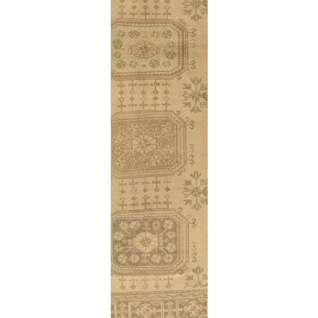 Even today, Oushak rugs are still the first choice of professional interior designers. Sometimes this is because when...