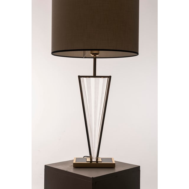 Black Hollywood Regency Table Lamp in Brass and Acrylic, 1970s For Sale - Image 8 of 13