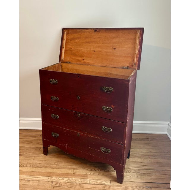 Wood 1700’s Early American Pine Large Mule Chest W/ Lift Top For Sale - Image 7 of 12