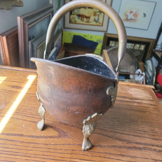Antique Helmut Coal Scuttle Hand-Raised Seamless Hand Hammered Copper Brass Accents Footed For Sale - Image 11 of 14