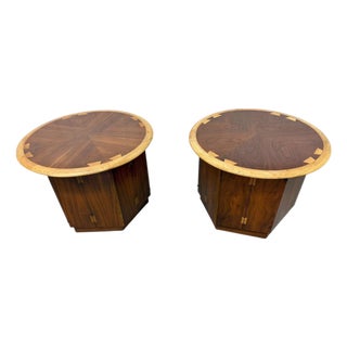Mid-Century Modern Lane Acclaim Round Walnut Side Tables - Set of 2 - Refinished For Sale