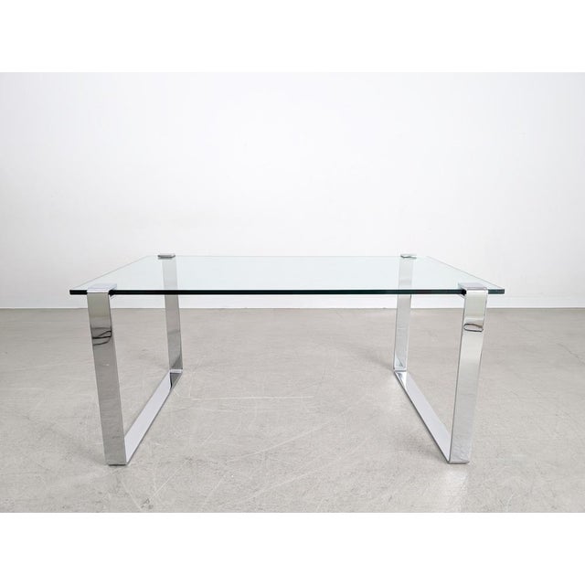 We are offering a beautiful designer dining table from the premium German manufacturer Draenert for sale. The table...