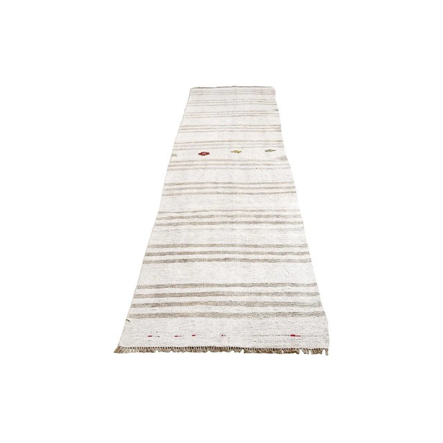 Handwoven vintage hemp kilim rug from Yozgat region of Turkey. Approximately 45-55 years old. In very good condition.