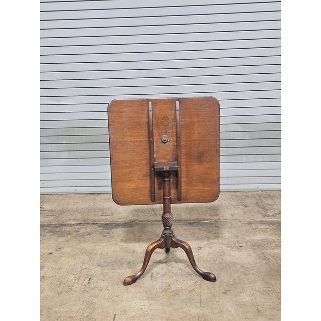 Late 20th Century Kittinger Williamsburg Mahogany Square Tilt Top Table Occasional Table Cw 69 For Sale - Image 10 of 11