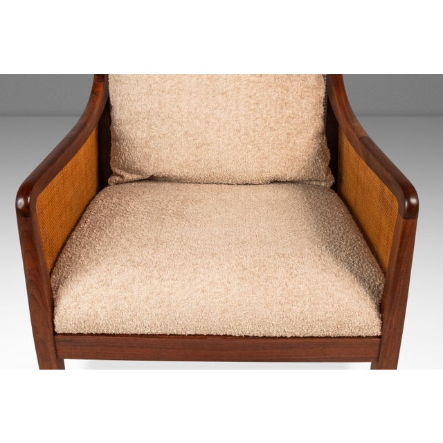 Set of Two (2) Rare Mid-Century Modern Caned Lounge Chairs in Walnut Attributed to Kipp Stewart for Directional, Usa, C. 1950s For Sale - Image 9 of 17