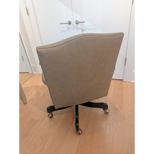 Late 20th Century Late 20th Century Cabot Wrenn Norfolk Swivel Leather & Mahogany Chair For Sale - Image 5 of 5