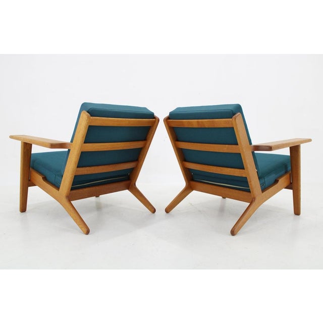 Set of GE 290 Armchairs in Oak attributed to Hans J. Wegner for Getama, Denmark, 1960s For Sale - Image 6 of 18