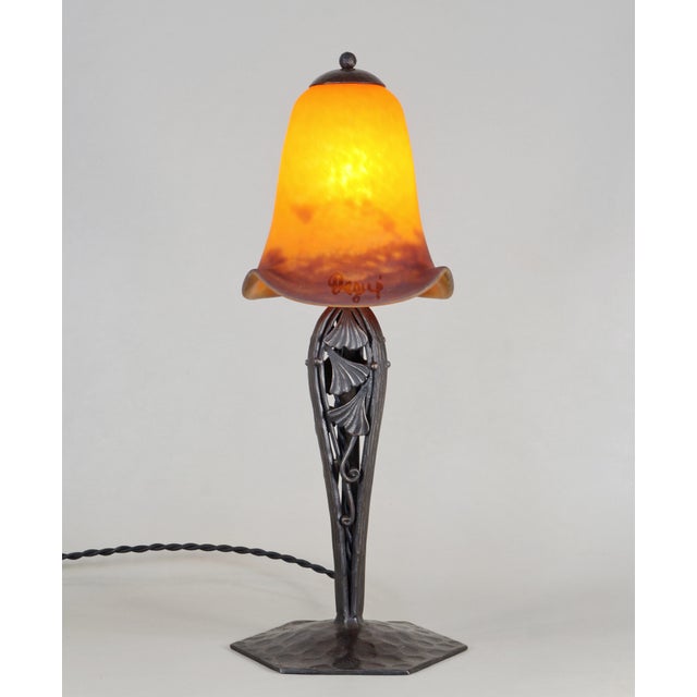 Degué A wonderful 1930 French art deco lamp in wrought iron. It was made between 1925 and 1935. The detailed base is of...