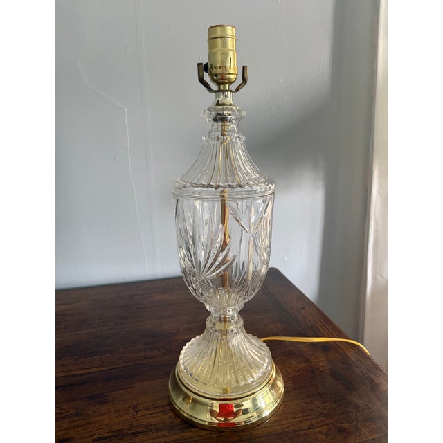 Mid-Century Modern Vintage Hollywood Regency Cut Crystal & Brass Table Lamp For Sale - Image 3 of 9