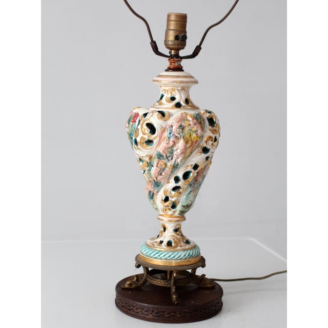 Vintage Capodimonte Style Hollywood Regency Lamp For Sale - Image 4 of 12
