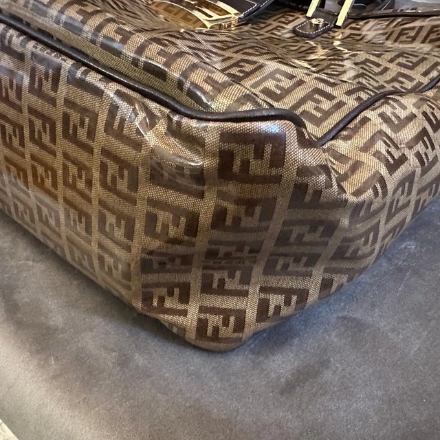 1980s Iconic Plastic and Leather Continuous Logo Large Top Handle Bag by Fendi For Sale - Image 15 of 16