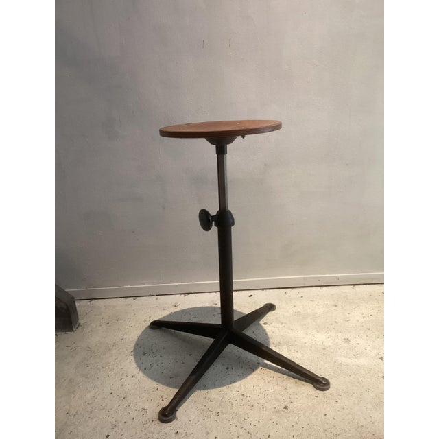 Industrial Stool by Friso Kramer for Ahrend de Cirkel, 1960s For Sale - Image 6 of 6