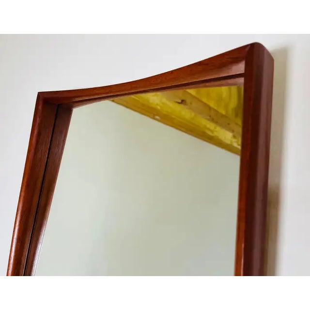 Mid-Century Modern Danish-Modern Pedersen & Hansen Style Teak Wall Mirror by Asbjorn-Mobler For Sale - Image 3 of 10