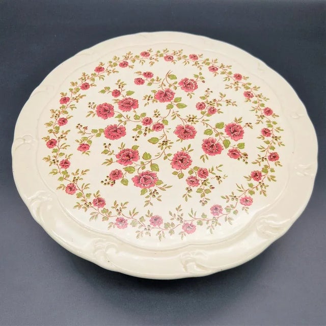 Ceramic Ceramic Cake Plate with Stand, 1920s, in Flawless conditions. Designed 1920 to 1949