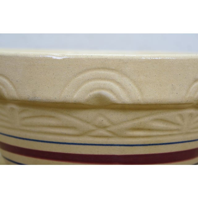 Beige Mid 20th Century Robinson Ransbottom Roseville Ohio 305 Geometric Mixing Bowl Red For Sale - Image 8 of 14