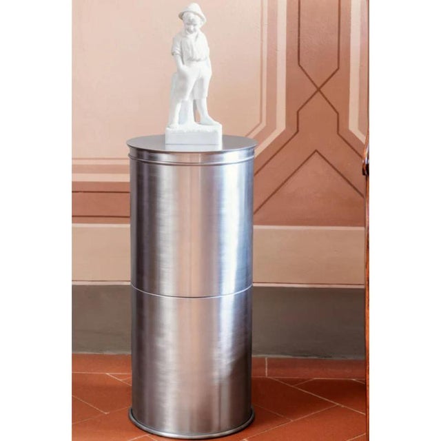 Silver Rl 08 Cylindrical Pedestal in Brushed Aluminum by Caspal For Sale - Image 8 of 11