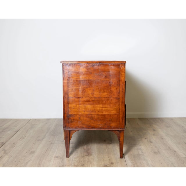 Wood 18th-century Italian Cherrywood Chest of Drawers from Venice For Sale - Image 7 of 9