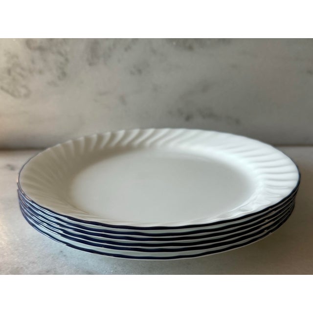 Late 20th Century Set of 6 Vintage White and Blue Corelle Glass Plates For Sale - Image 5 of 8