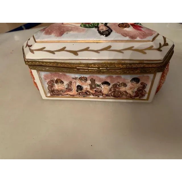Mid 19th Century Antique French Haviland Porcelain Jewelry Box For Sale In Austin - Image 6 of 11