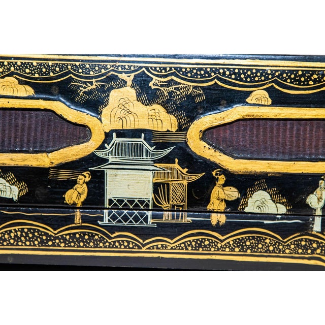 Wood Large Chinoiserie Rectangular Black Lacquered Gilt Painted Covered Box 1950s For Sale - Image 7 of 12