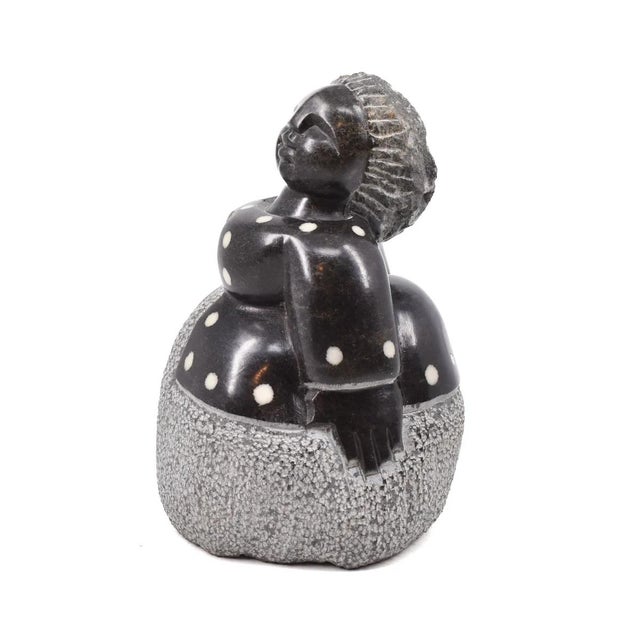 Early 20th Century Early 20th Century Shona Stone Woman Sculpture In The Style of Colleen For Sale - Image 5 of 6