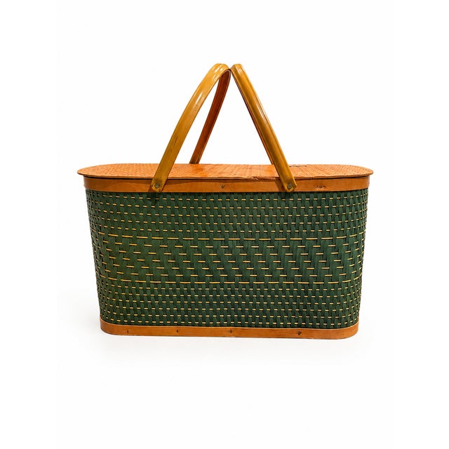 Hawkeye by Burlington Vintage 1960s Green Woven Picnic Basket With Metal Handles For Sale - Image 15 of 15