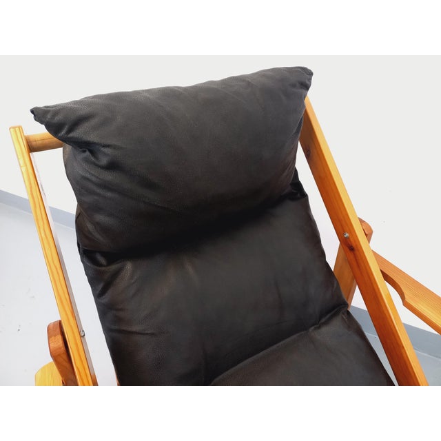 Vintage Adjustable Folding Chaise Lounge in Pine and Faux Leather, 1960s For Sale - Image 15 of 17