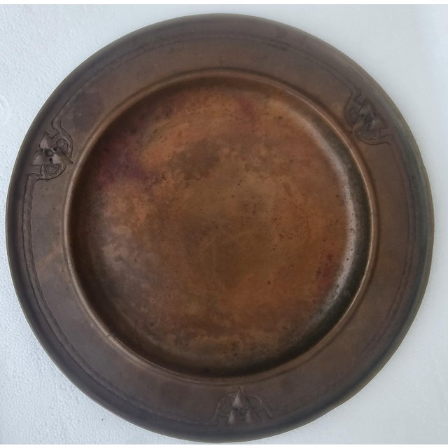 Roycroft Arts & Crafts Copper Charger – Hand‑Hammered, Mission Era 1900s For Sale - Image 12 of 17