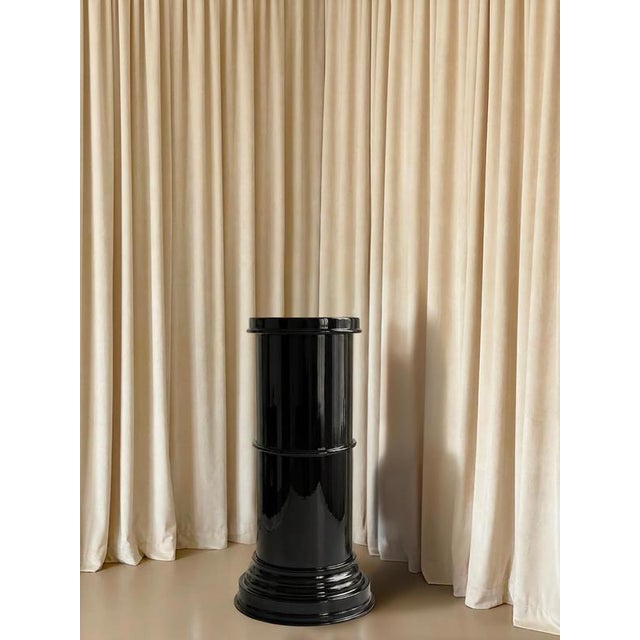 Metal Rl 09 Cylindrical Pedestal in Brushed Aluminum by Caspal For Sale - Image 7 of 9